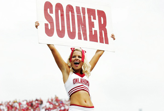 Oklahoma Sooners Cheerleader